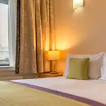 House Hotel