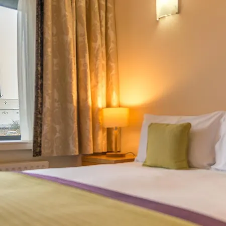 House Hotel